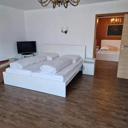 Waldhorn Szálloda