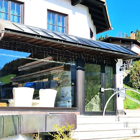 Hotel Waldhorn 3*