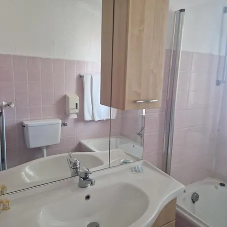 Szálloda Waldhorn 3*